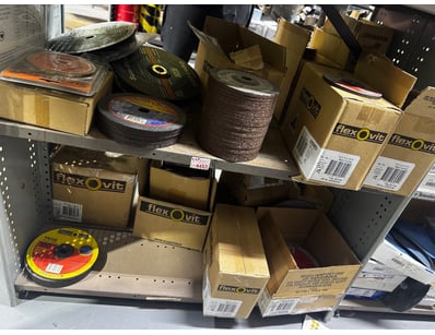 Distribution Business Equipment Liquidation (ON... - Lot 493