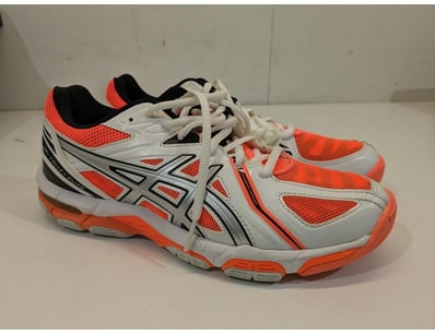 Major Brand Apparel & Footwear Liquidation Even... - Lot 255