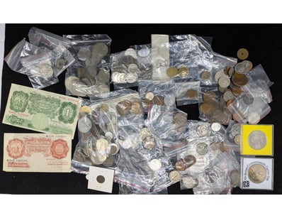 COLLECTION OF WORLD COINS AND BANKNOTES

Countri...