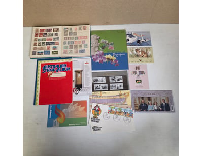 STAMPS, AUSTRALIAN STAMPS INCLUDING STAMP ALBUM, C...