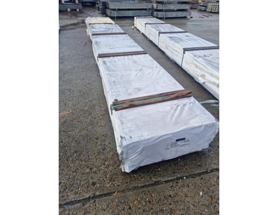 62mm x 18mm x 5400mm, MeyPINE3 PR, H3

176 Lengths...