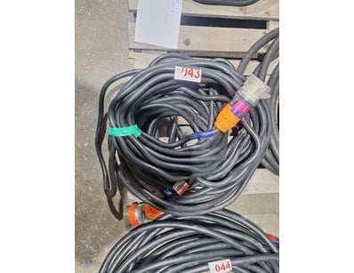 3 Phase Leads, 2 x 40Amp 

Sold as Lot

Collecti...