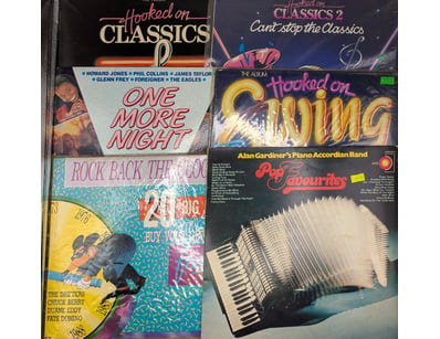 VINTAGE "HOOKED ON CLASSICS" VINYL RECORD COLLECTI...
