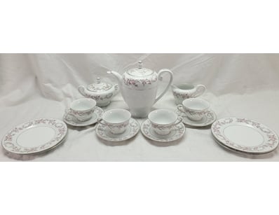 Antiques, Vintage & Interior Treasures (A1006) - Lot 100372