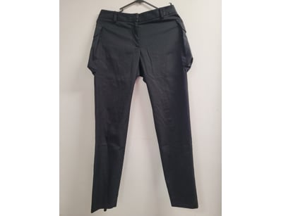 ALEXANDER MCQUEEN BLACK CARGO TROUSERS WITH ZIP DE...