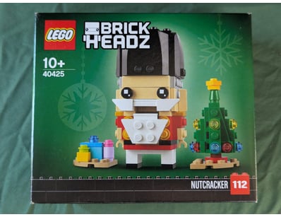 **UNRESERVED** LIFETIME COLLECTION OF LEGO PART... - Lot 271