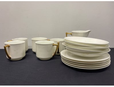 ROYAL DALTON, WHITE GOLD HANDLE + CREAM JUB. 5 CUP...