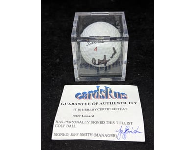 PETER LEONARD SIGNED GOLF BALL

Condition: Good ...