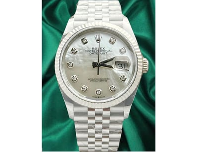 Luxury Watches (A975) - Lot 209