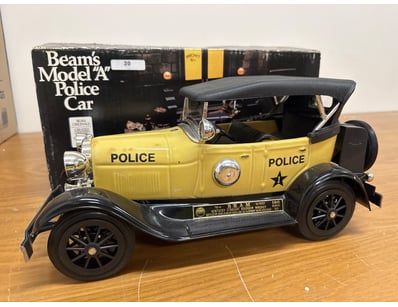 Mancave & Memorabilia (A1007) - Lot 397