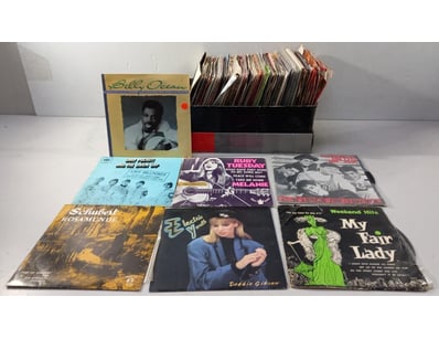 Gadgets, Music & Pastimes (SAA982) - Lot 4411