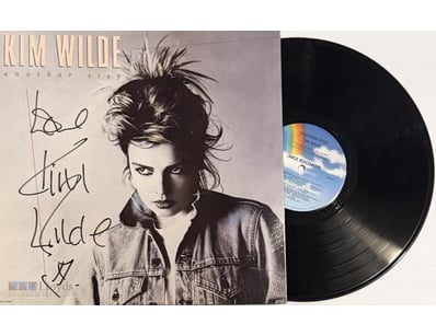 KIM WILDE SIGNED RECORD COVER 

Kim Wilde Personal...