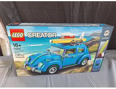 **UNRESERVED** LIFETIME COLLECTION OF LEGO PART... - Lot 169