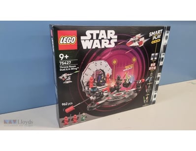 LEGO STAR WARS 75427 THRONE ROOM DUEL & A-WING SMA...