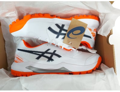 ASICS Gel-Lethal Field 2 shoes in White/Midnight c...