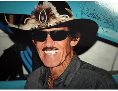 Mancave & Memorabilia (A983) - Lot 516