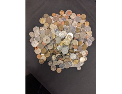 ASSORTED WORLD COINS, COUNTRIES INCLUDE PHILIPPINE...