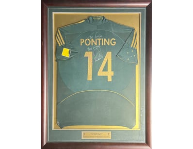 Mancave & Memorabilia (A1007) - Lot 2219