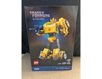 **UNRESERVED** LIFETIME COLLECTION OF LEGO PART... - Lot 346