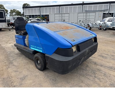 American Lincoln Sweeper Non Runner

Make: Ameri...