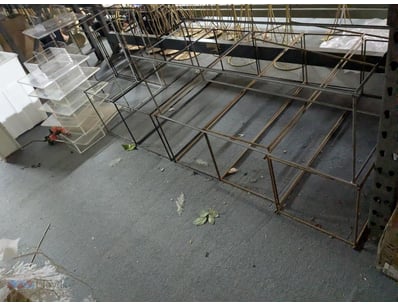 Lot of metal frame display stands/plant stands fea...