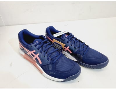 Major Brand Apparel & Footwear Liquidation Even... - Lot 136