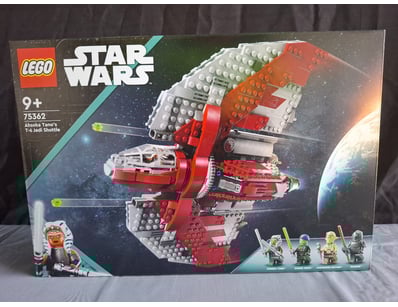 **UNRESERVED** LIFETIME COLLECTION OF LEGO PART... - Lot 250