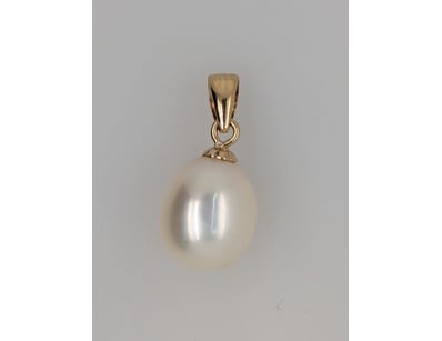 9CT YELLOW GOLD FRESHWATER PEARL PENDANT


5830...