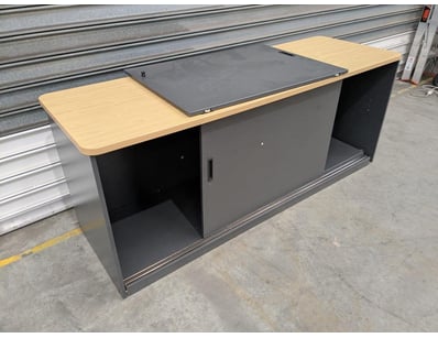 Commercial Furnishings & Kitchen Gear (VICA987) - Lot 1049