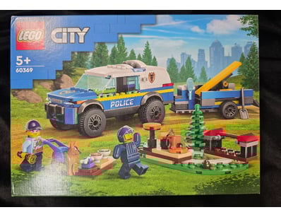 **UNRESERVED** COOKIE'S LIFETIME COLLECTION OF ... - Lot 540