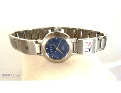 ELLE SPORTS WATCH ESO15-903M 

Water Resistant 30M...