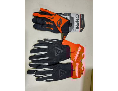 Motorcycle Apparel & Accessories (NSWA984) - Lot 449