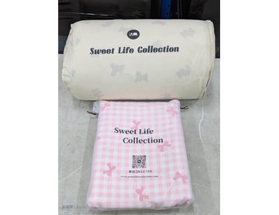 Sweet Life Collection bedding set comprising a cre...