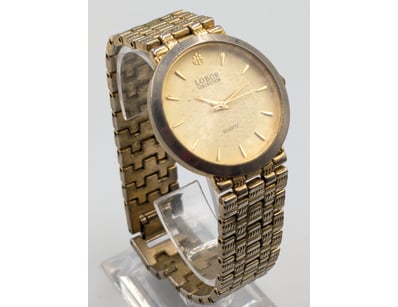 LOBOR QUARTZ WRISTWATCH

Note: Working Condition...