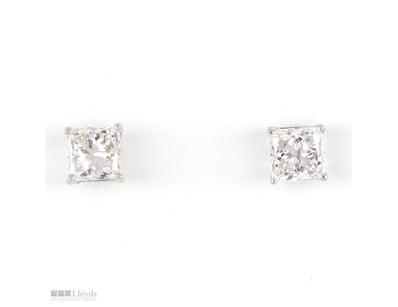 0.58 CT PRINCESS STUD EARRINGS IN 18KT WHITE GOLD ...