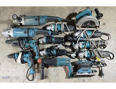 Makita 240V Tools. 2 X Ga9040S Angle Grinders, 1 X...