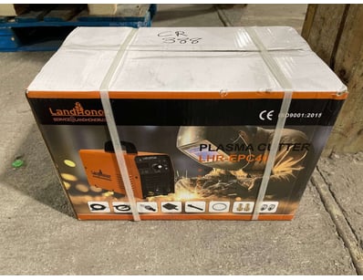 UNRESERVED FACTORY DIRECT Attachments & Equipment - Lot 18