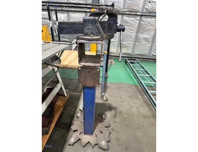 Dawn 125mm Bench Vice on Heavy Duty Steel Pedestal...