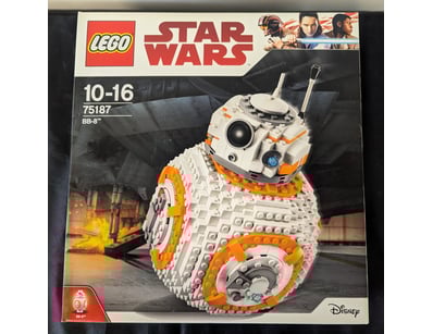 **UNRESERVED** LIFETIME COLLECTION OF LEGO PART... - Lot 234