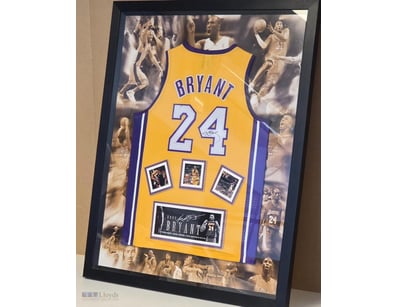 KOBE BRYANT #24 LAKERS SIGNED JERSEY FRAMED MEMORA...