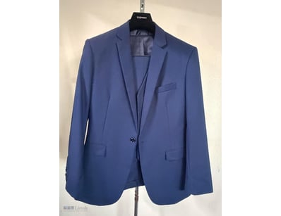 SISMAN 3 PCS MEN SUIT MADE IN TURKIYE

Material: P...
