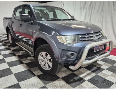 Passenger, Luxury & Commercial Vehicles Auction - Lot 800