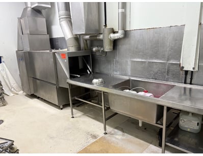 Fresh Food & Convenience Producer Closure (ON4... - Lot 2062
