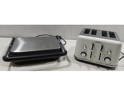 Sunbeam 4-slice toaster and a Sunbeam sandwich pre...