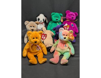 The Curio Collection (A995) - Lot 1215