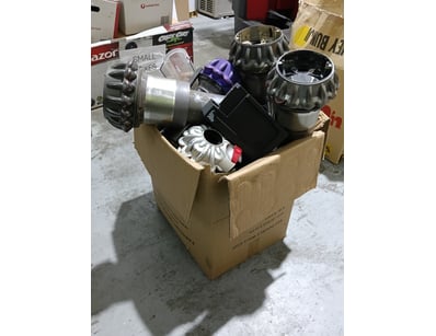 Dyson, Apple & Other Major Brand Reseller Liquid... - Lot 34