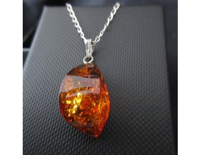 Vintage Estate Jewellery & Collectables (A992) - Lot 2