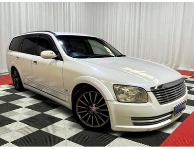 <b>2002 Nissan Stagea - White - 234,470km - Twin T...