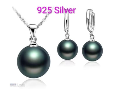 925 SILVER BLACK SHELL PEARL NECKLACE AND EARRINGS...