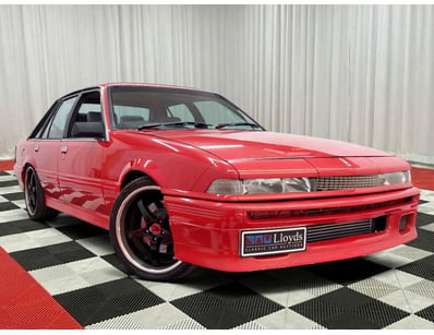 <b>1986 Holden Calais VL Turbo Sedan - Red - 241,7...